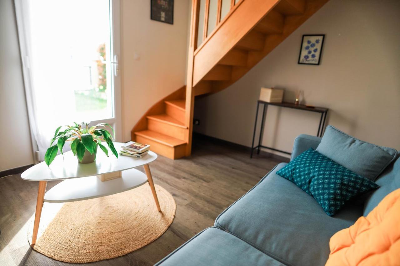 Bed and Breakfast La Maison D'Elise Dollon Экстерьер фото